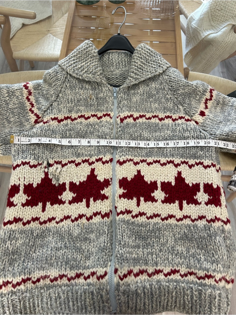 Vintage Handmade Knitted 100% Wool Chunky Zip-Up Canada Leaf Nordic Knit Sweater - Picture 8 of 14